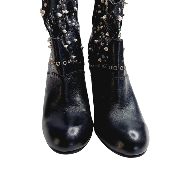 J. Renee Studded Heeled Ankle Booties Black size 7.5 Cut-Out Detail Rock & Roll - Picture 11 of 12